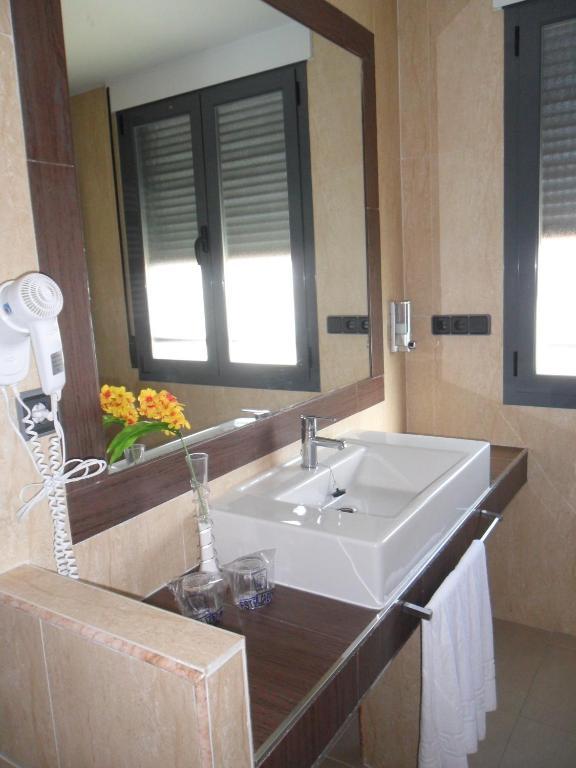 Triple Room,370698868:JPEG