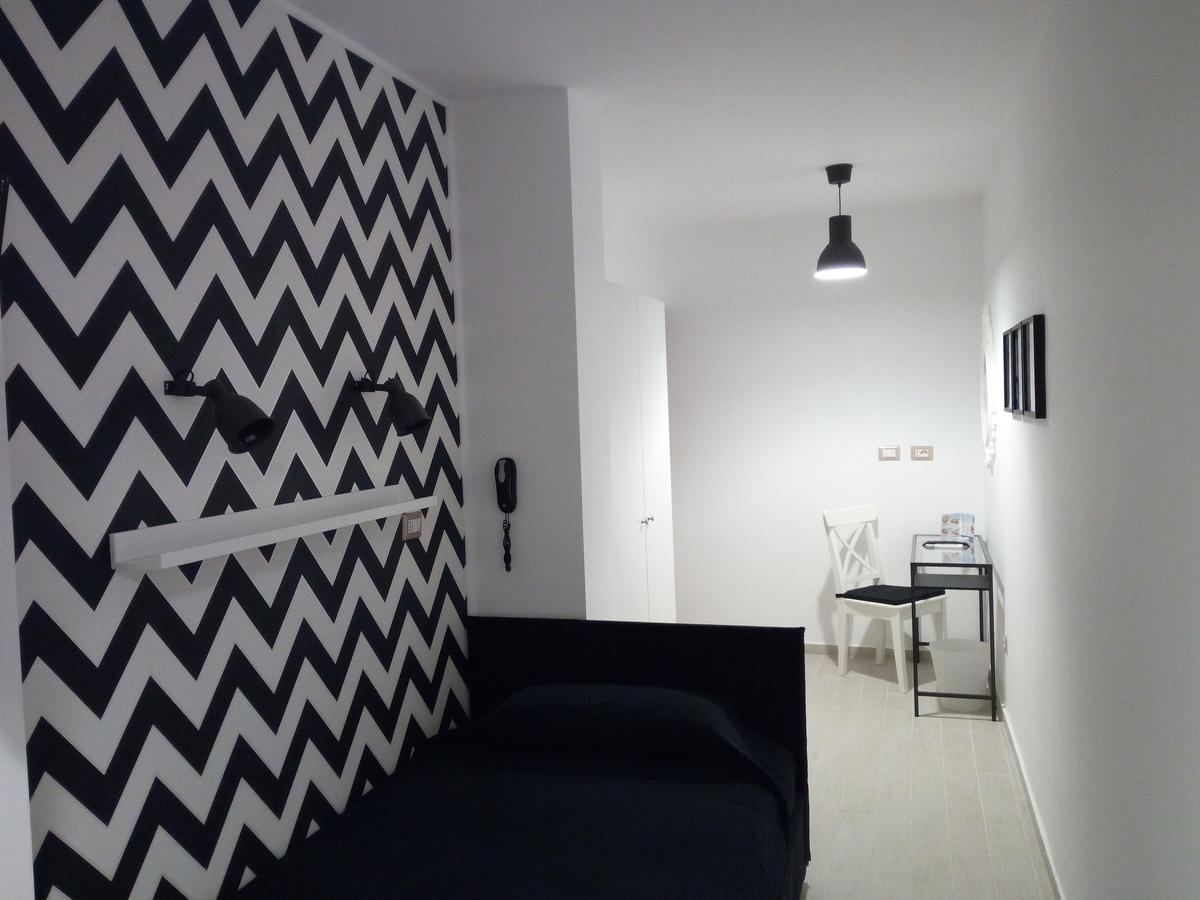 Single Room,1326554854:JPEG