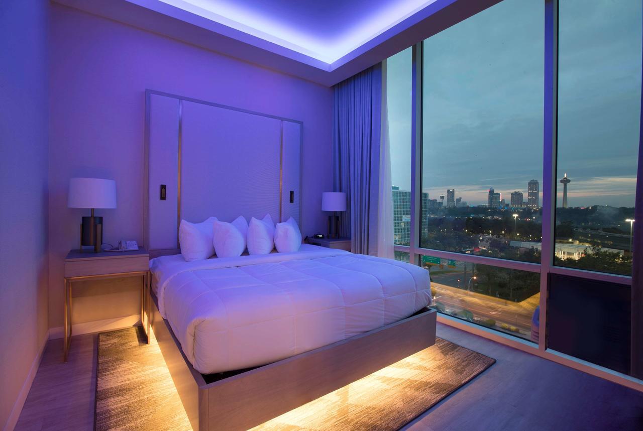 Superior King Suite,674714673:JPEG