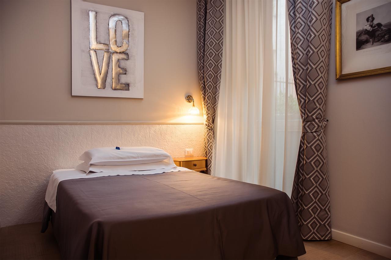 Single Room,110314914:JPEG