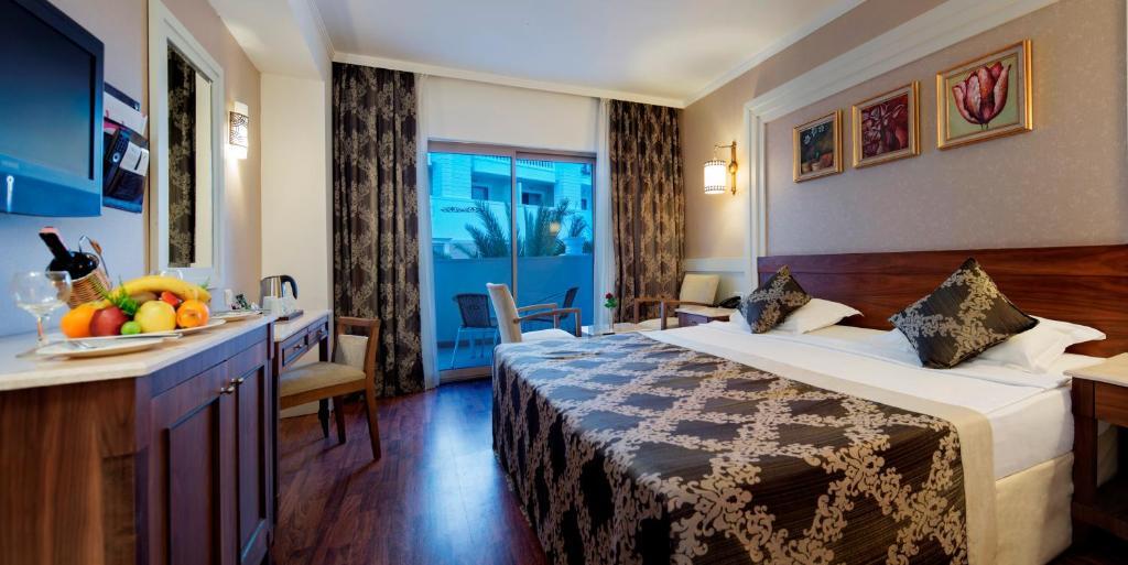 Standard Double or Twin Room Sea View