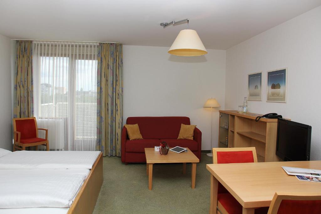 Studio Apartment,72042044:JPEG
