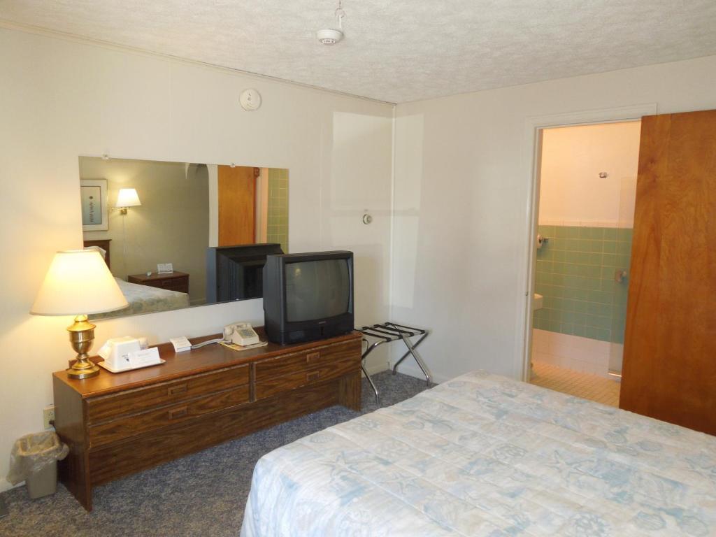 Queen Room