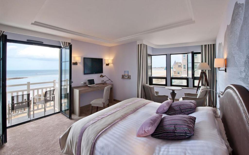 Premium Double or Twin Room with Sea View,1273930771:JPEG