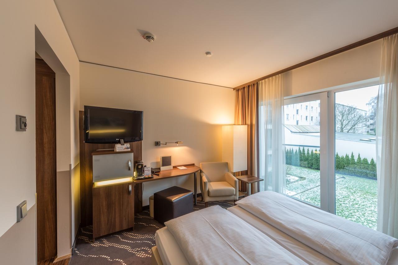 Single Room Courtyard View