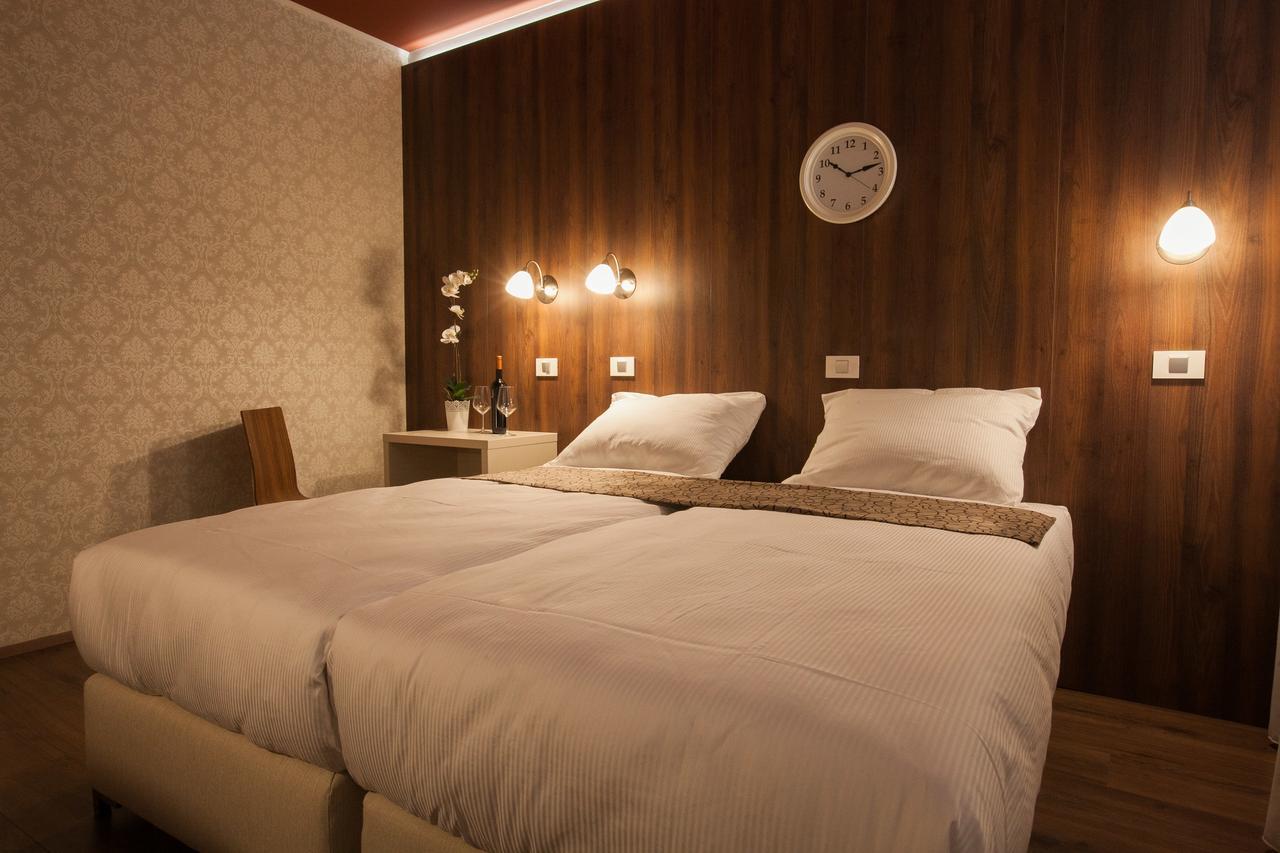 Double or Twin Room,632486277:JPEG