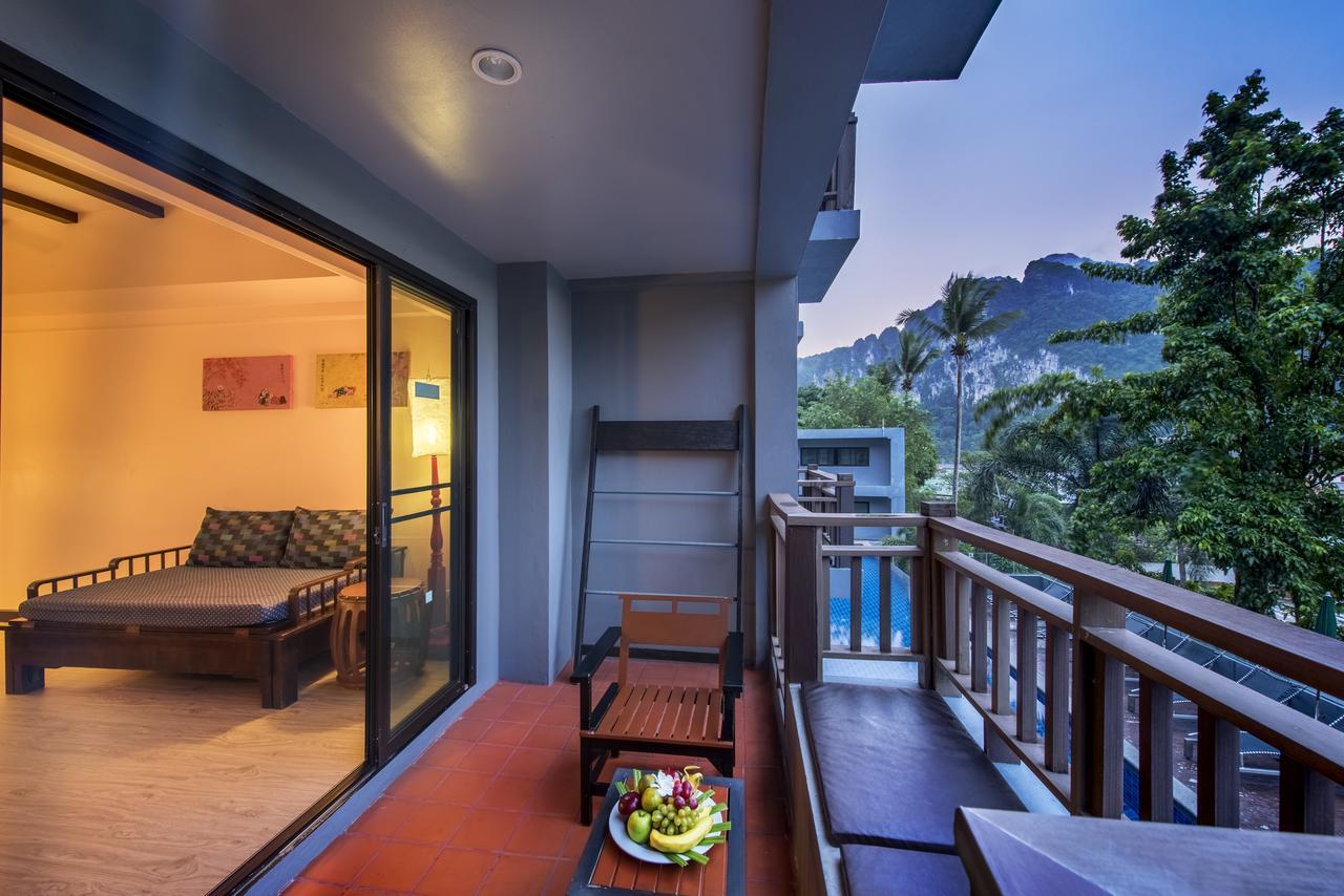 Deluxe Double or Twin Room Sea View