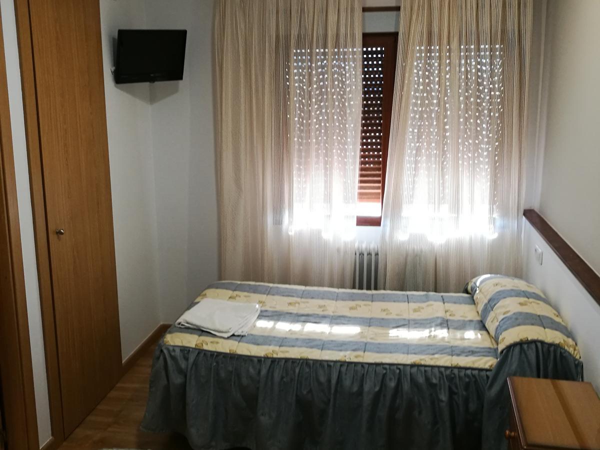 Double Room,641120805:JPEG