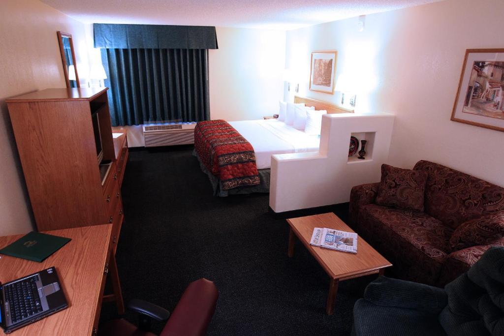King Suite Sofa Bed Non-Smoking