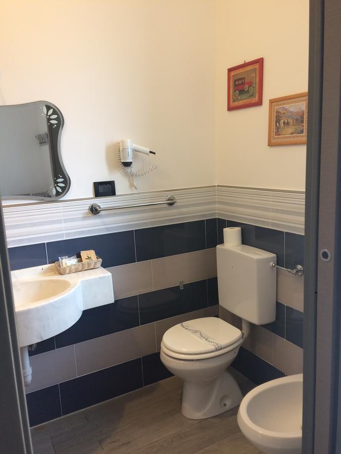Quadruple Room,633035046:JPEG