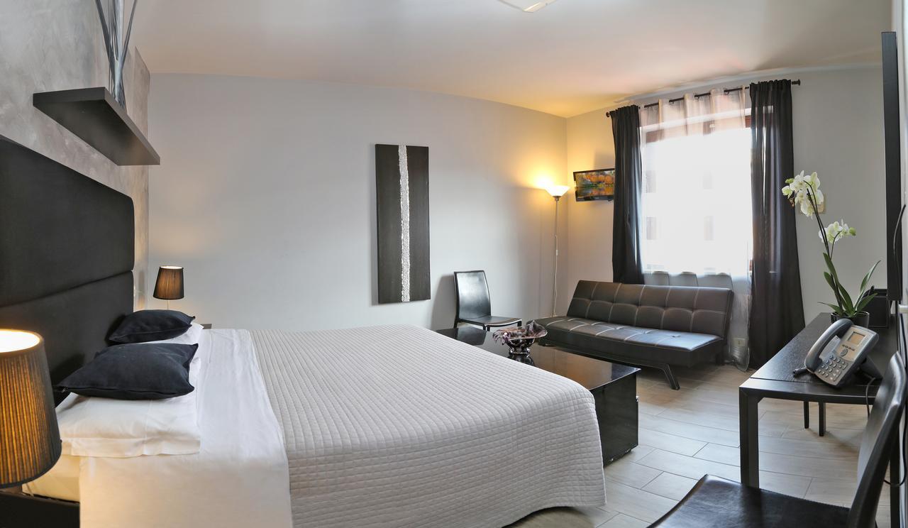 Double Room Kitchenette,633130695:JPEG