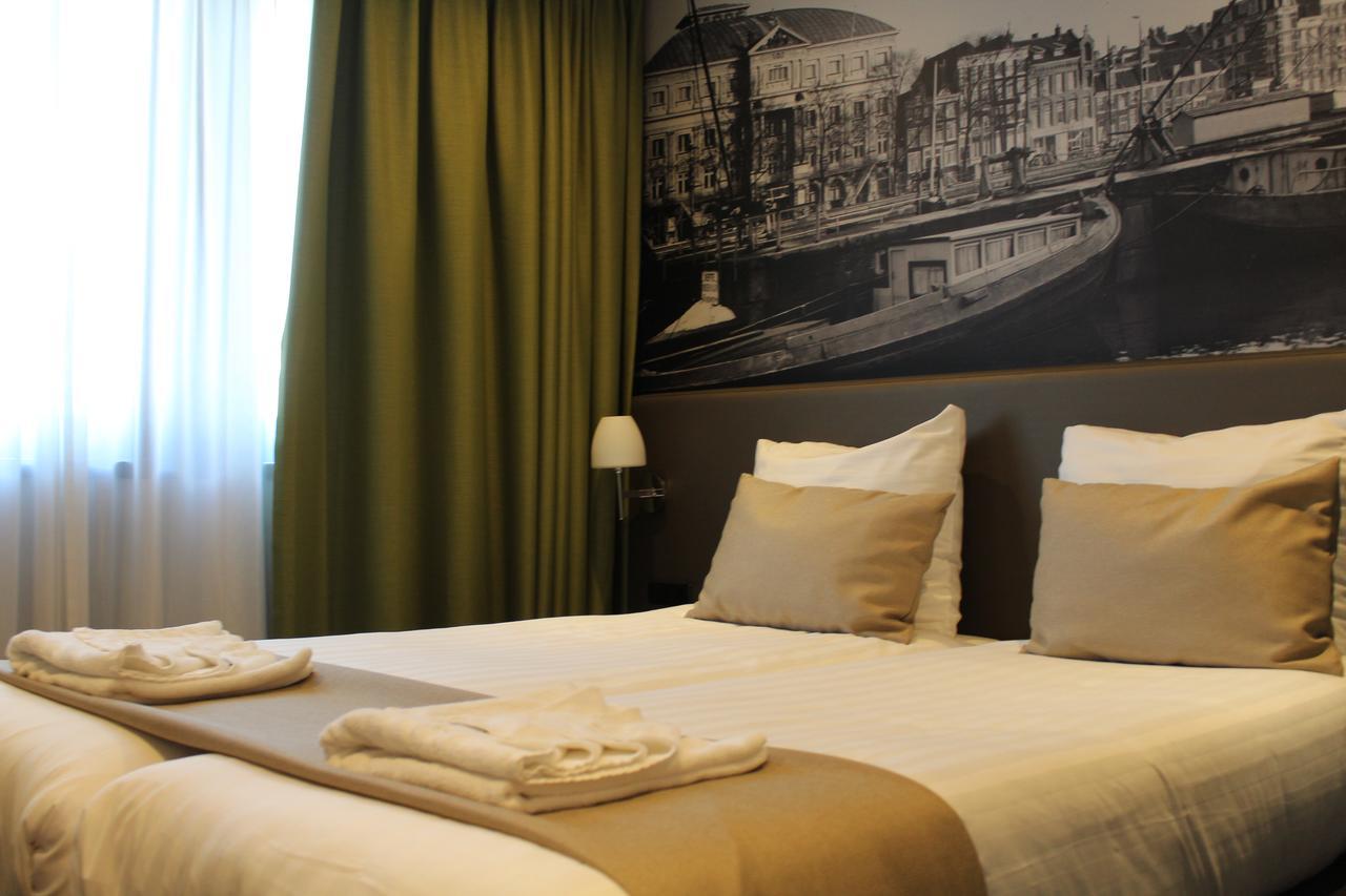 Deluxe Twin or Double Room,76922813:JPEG