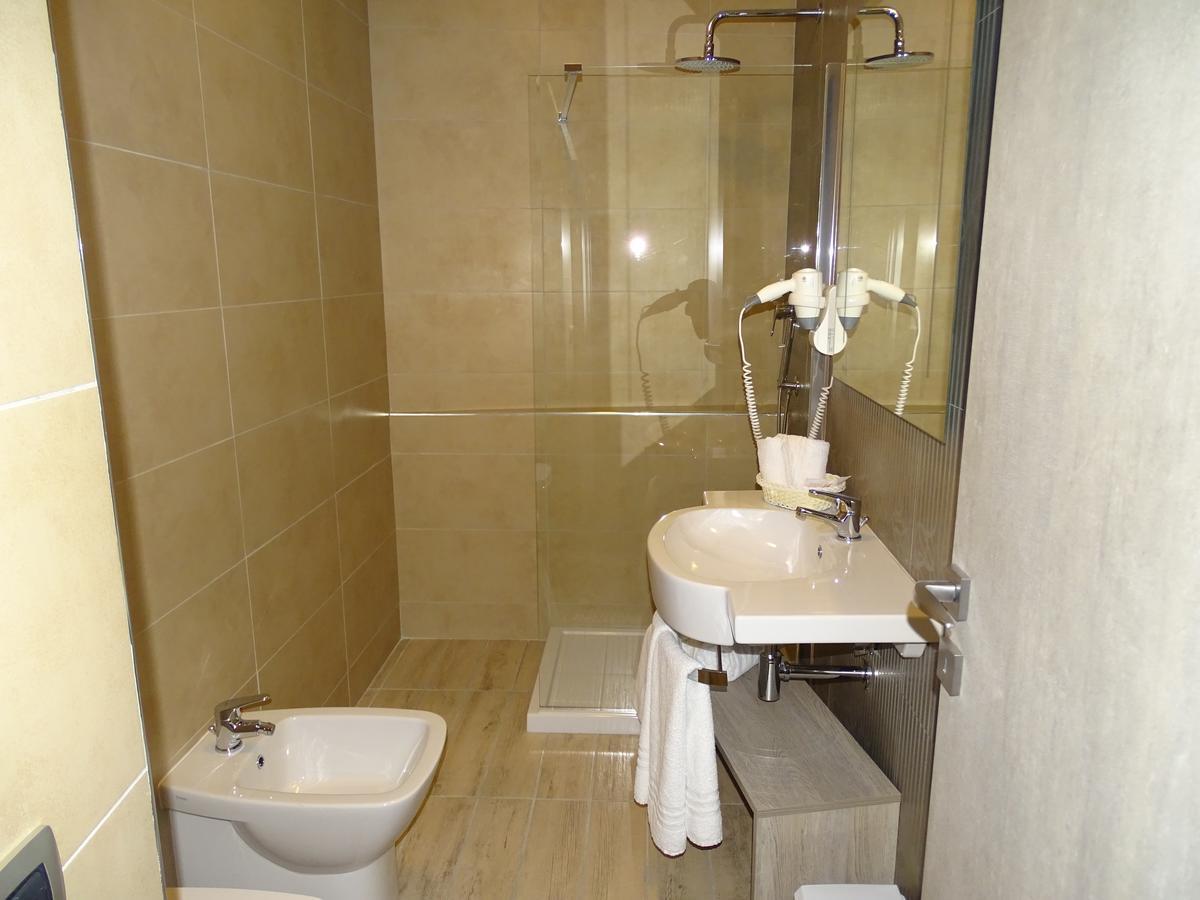 Quadruple Room Private Bathroom,633442137:JPEG