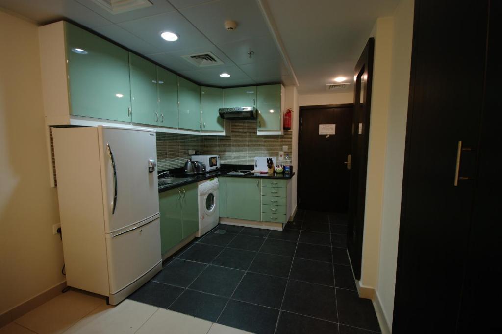 Studio Apartment,825170660:JPEG