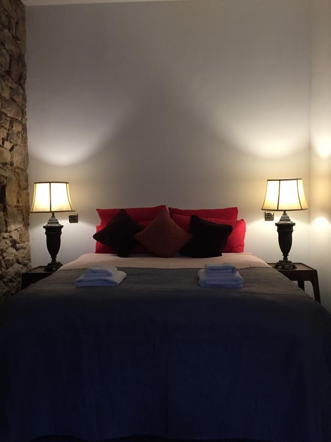 Inner Courtyard View Suite Lochrin