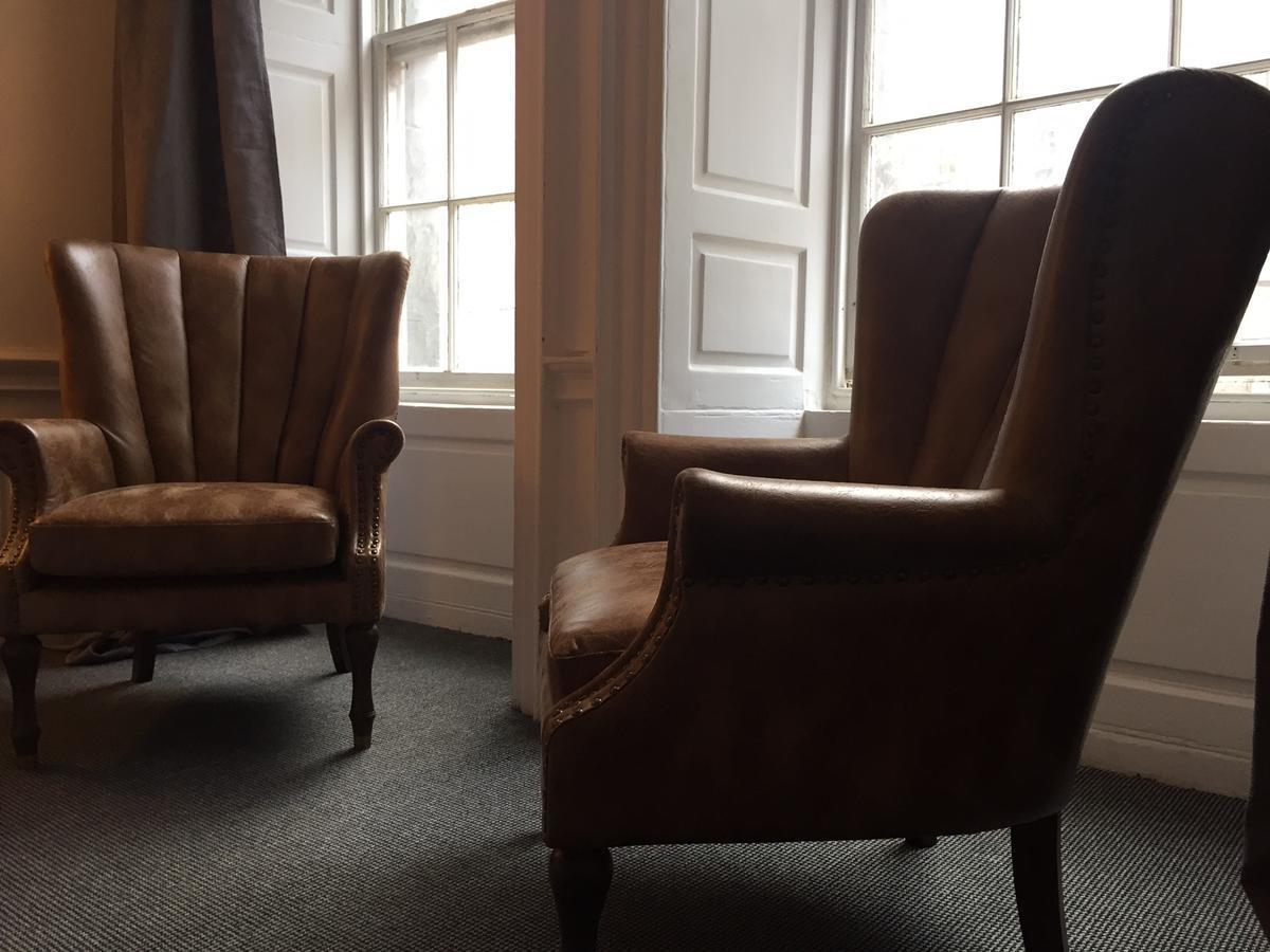Royal Mile View Studio Apartment Panmure
