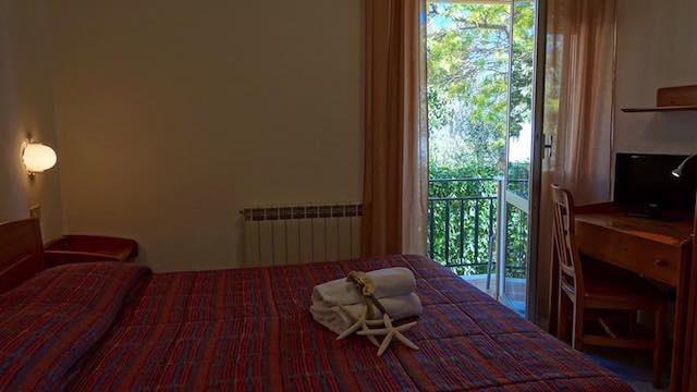 Standard Double Room,635625894:JPEG