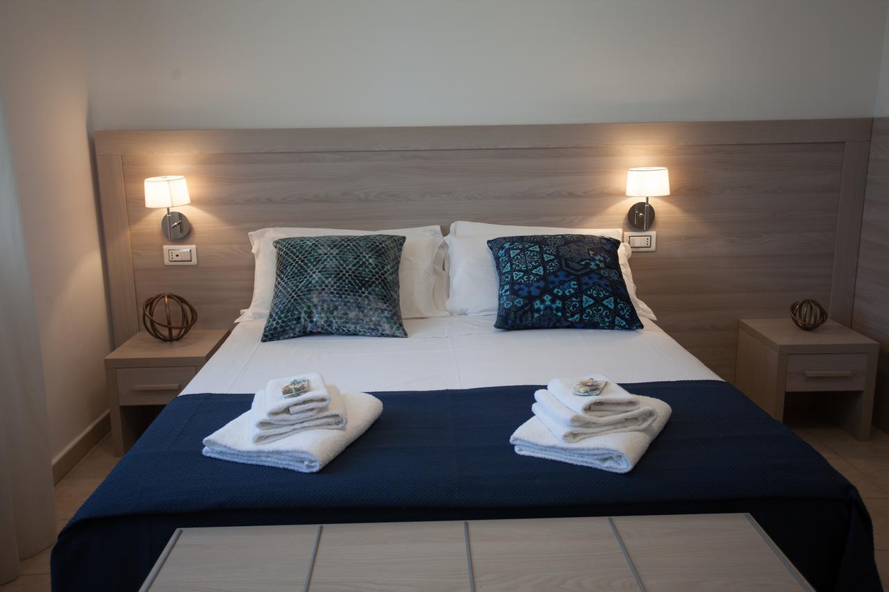 Standard Double Room,635668809:JPEG