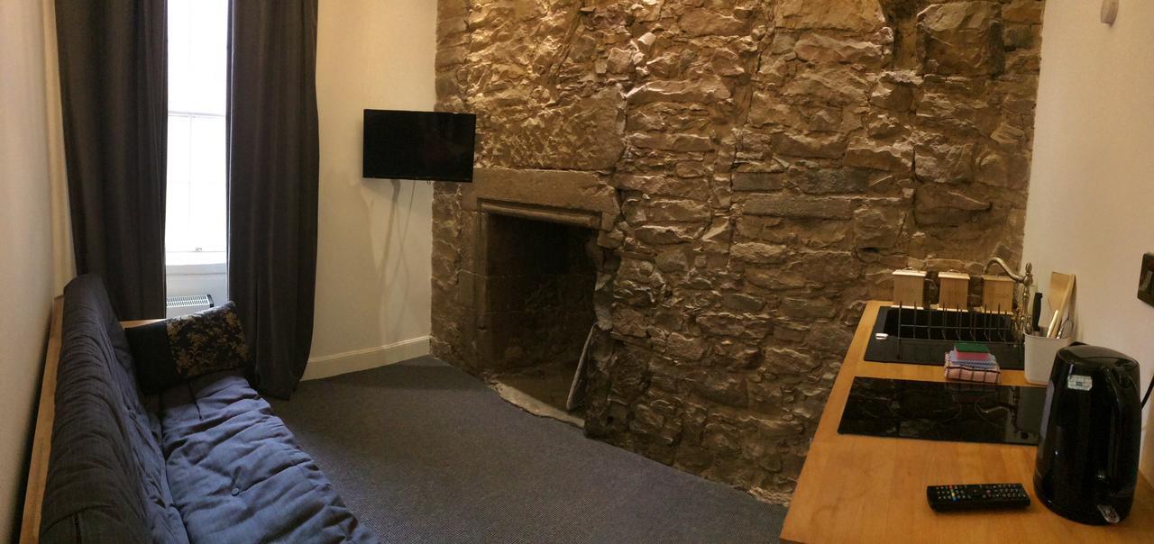 Inner Courtyard View One Bed Apartment Leirmont