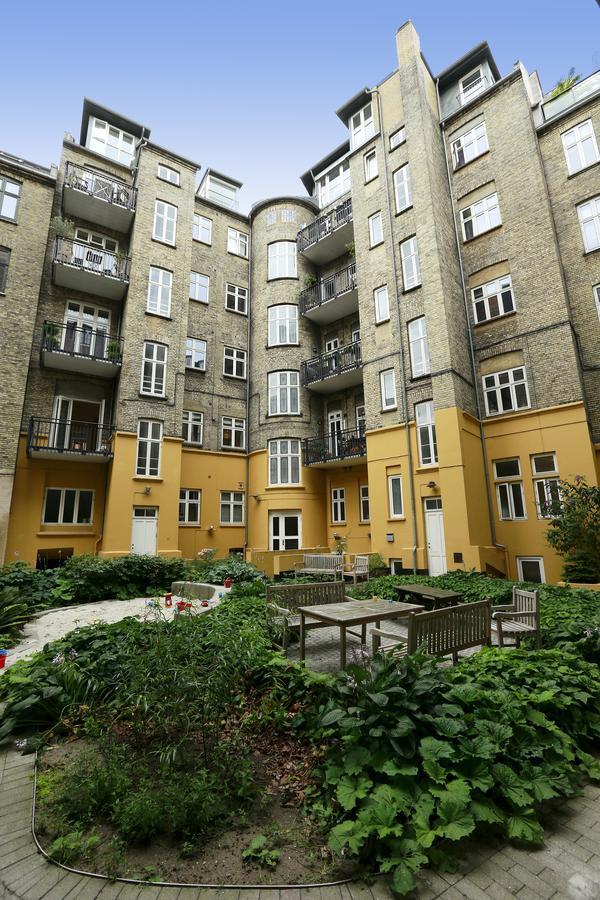 Two-Bedroom Apartment without Living Room,911076817:JPEG
