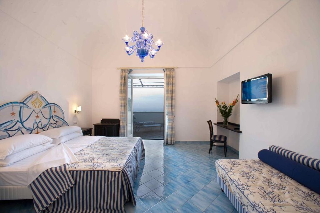 Deluxe Triple Room Sea View