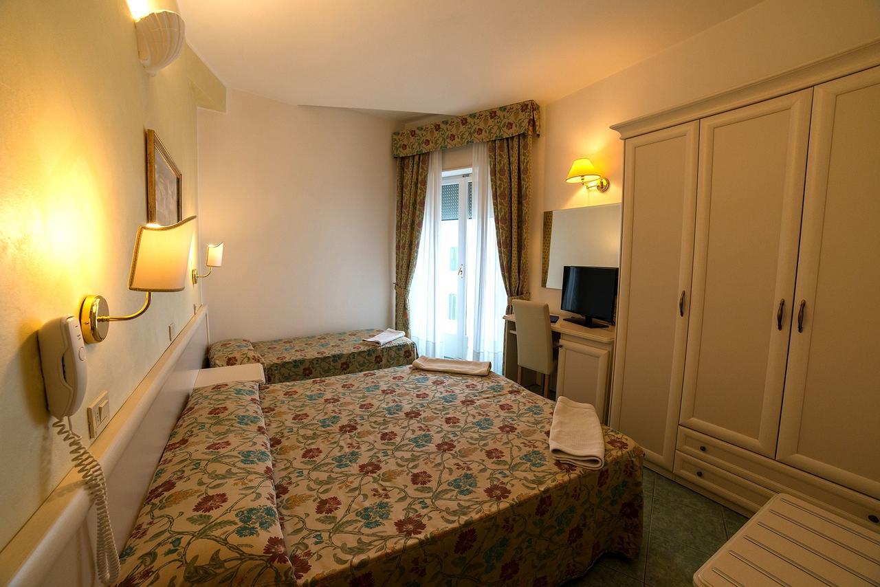 Triple Room Balcony,595806264:JPEG
