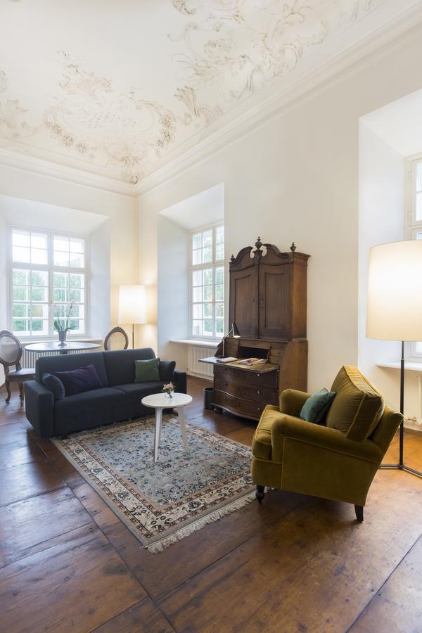Standard Suite