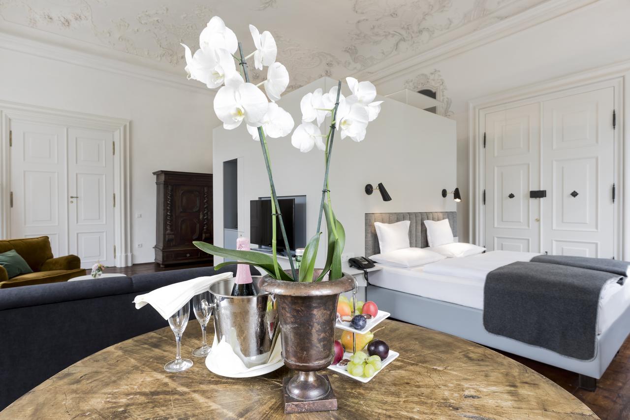 Standard Suite