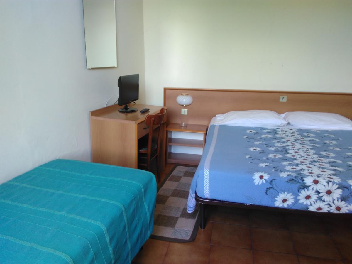Triple Room,636269880:JPEG