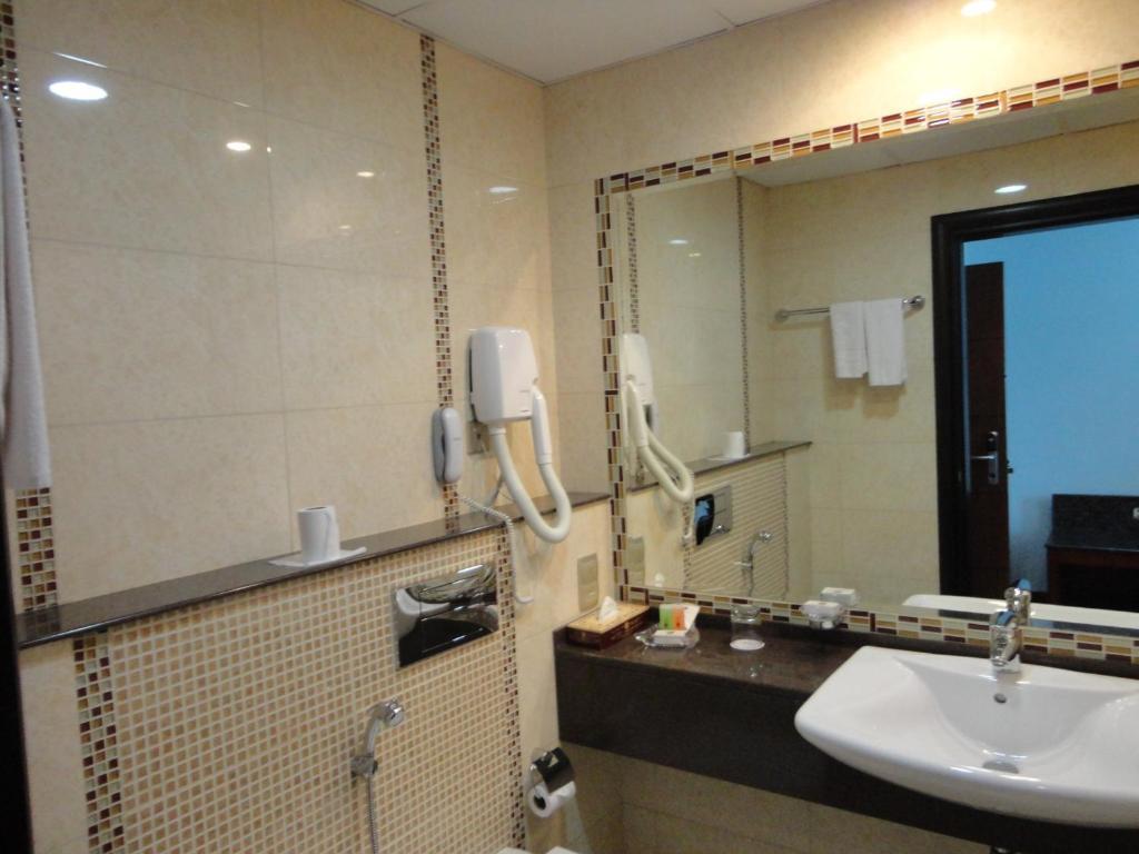 Standard Single Room,109262865:JPEG