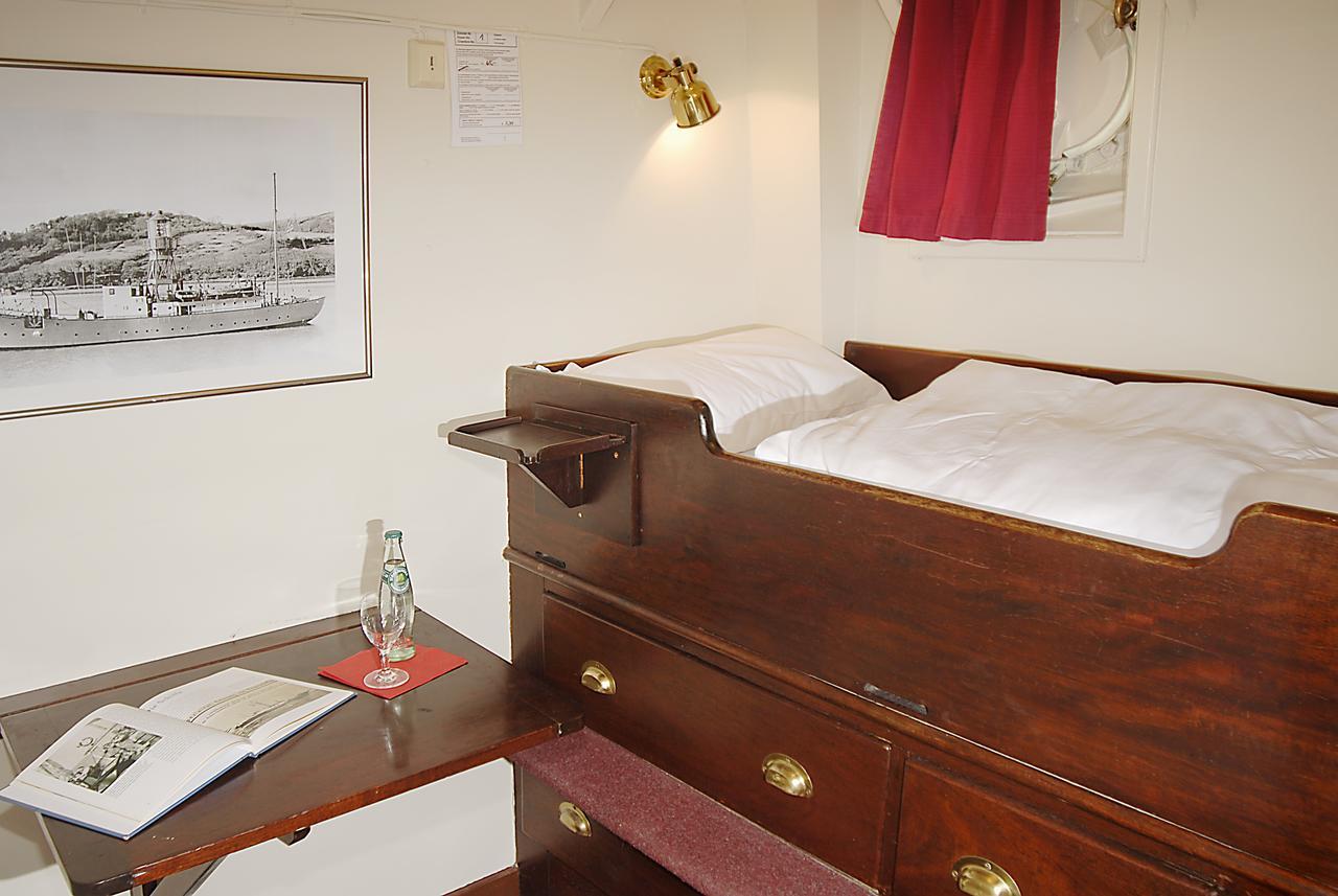 Single Room,637585437:JPEG