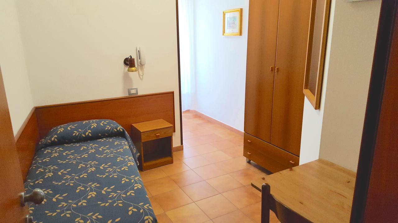 Single Room,1687495702:JPEG