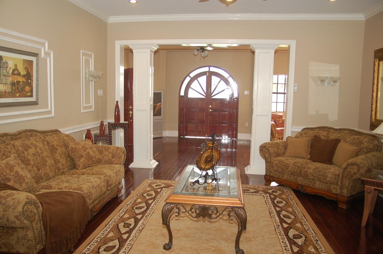 Apartment - Split Level