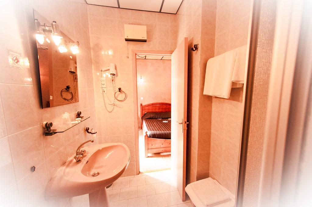 Standard Double Room,1765412741:JPEG