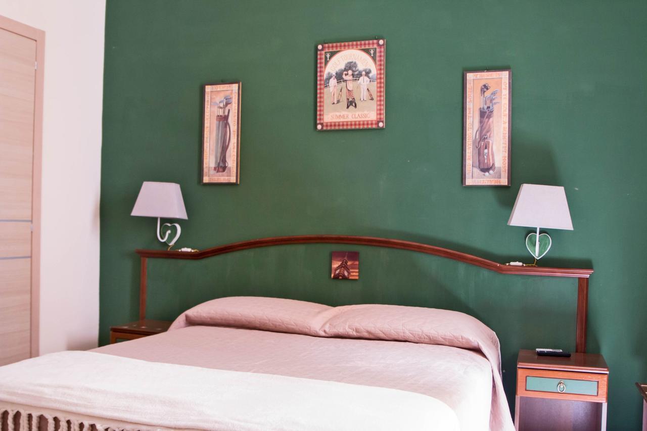Standard Double Room,639266925:JPEG