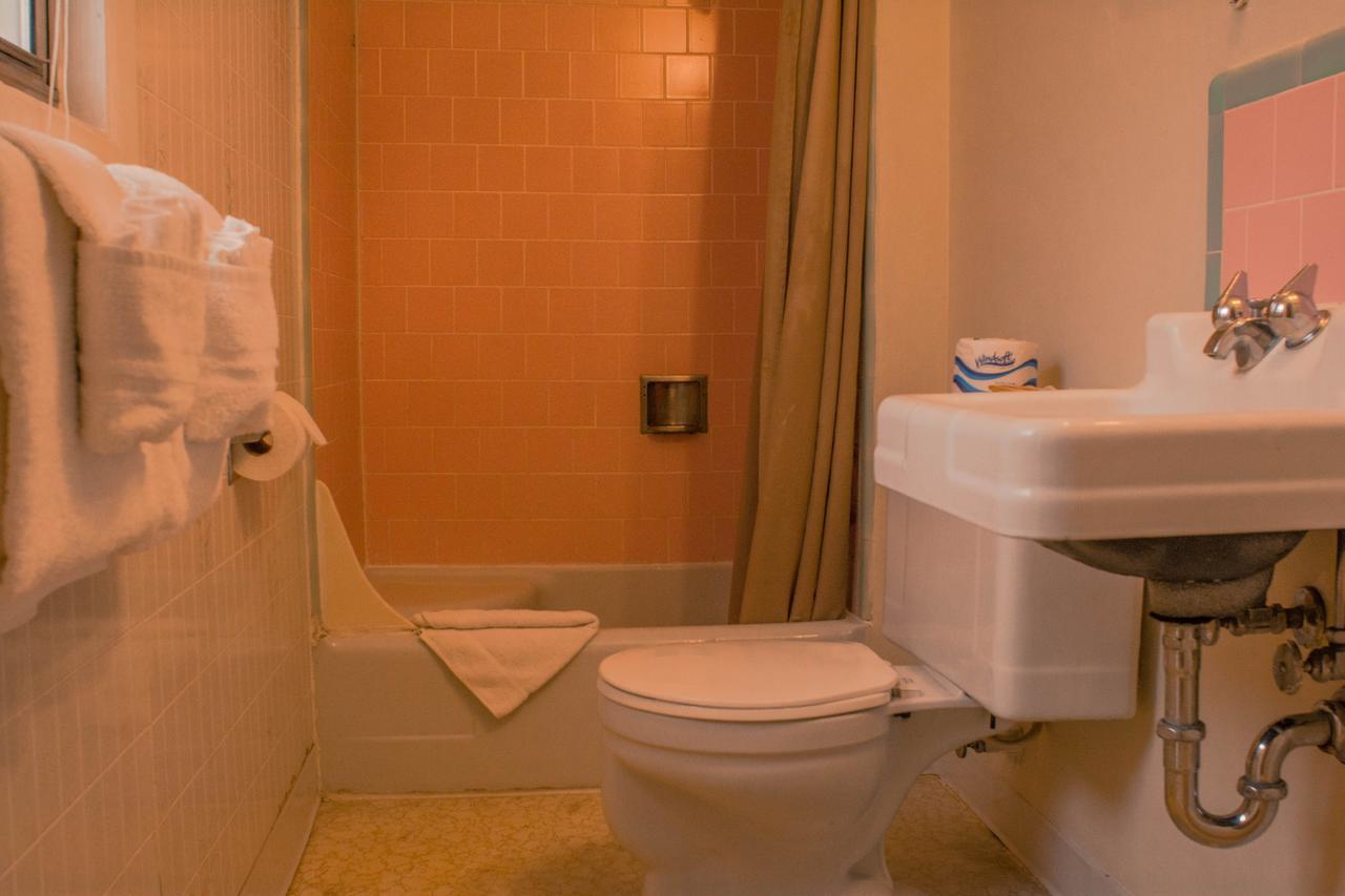 Queen Room,657467322:JPEG
