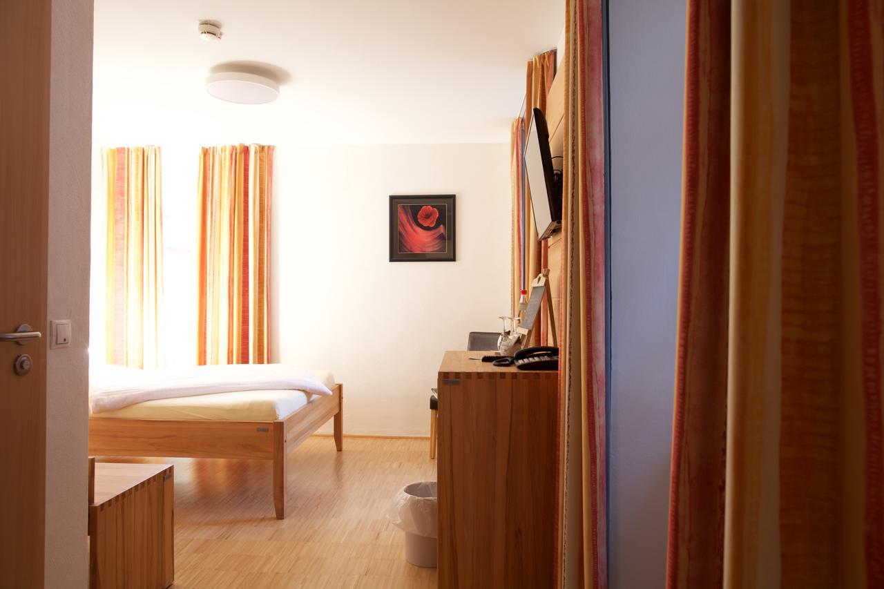 Superior Single Room,1532681482:JPEG