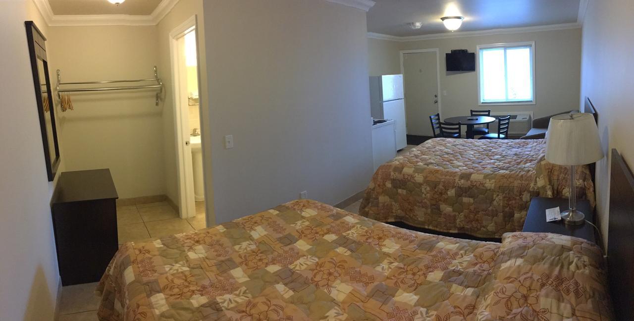 Deluxe Double Room,639661905:JPEG
