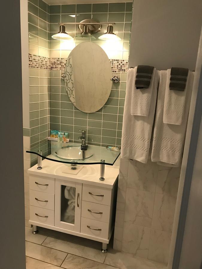 Royal Suite 12