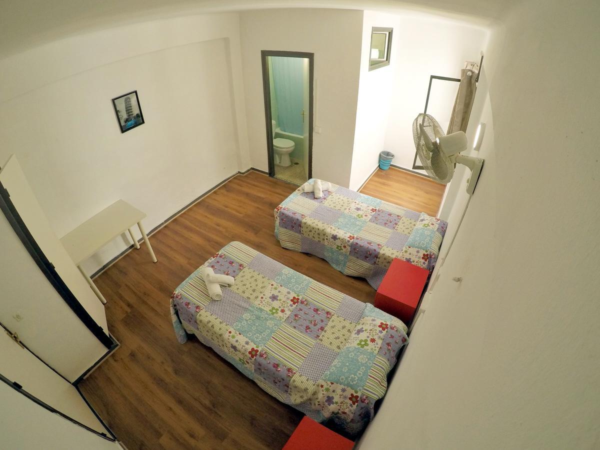 Habitación Doble con baño privado - 2 camas