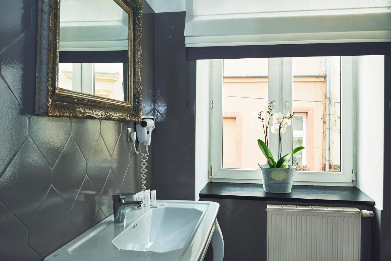 Camera Doppia con Letti Singoli con Bagno Privato