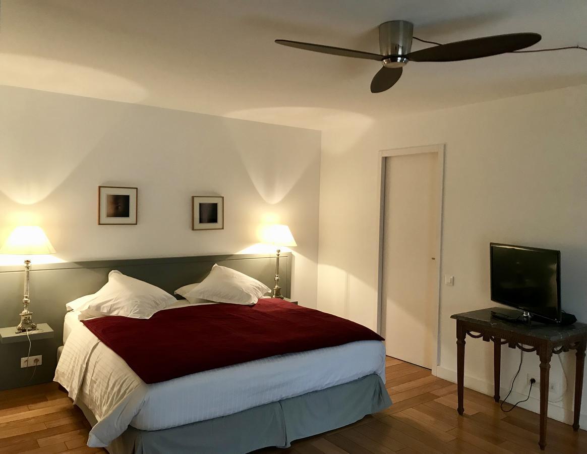 Deluxe One-Bedroom Apartment 52m2