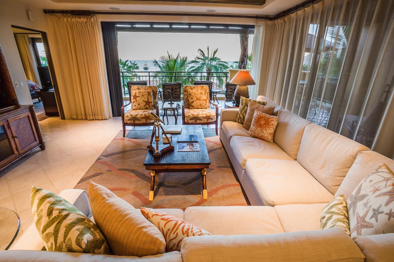 Three Bedroom Residence Den