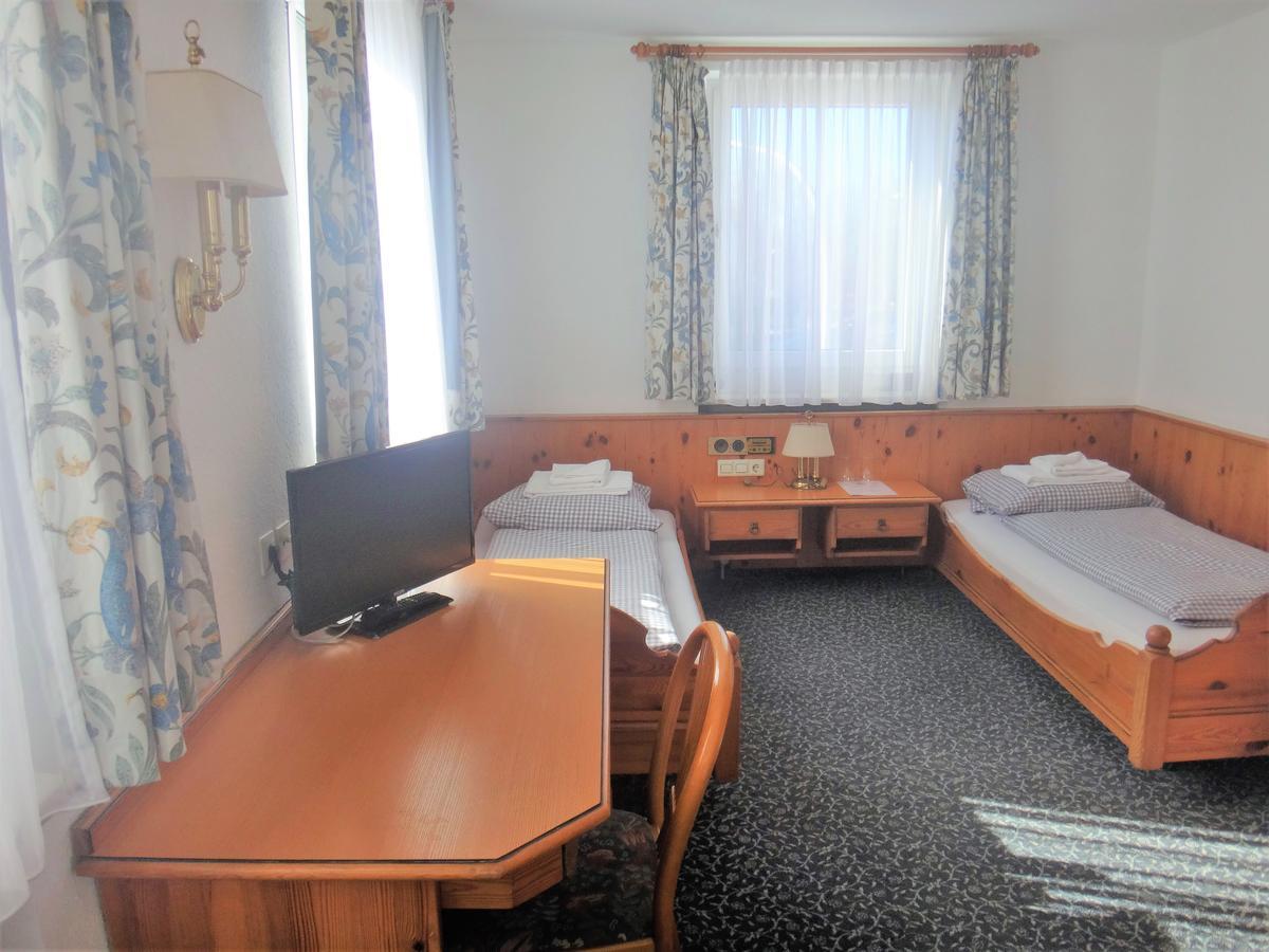 Standard Twin Room,640226565:JPEG
