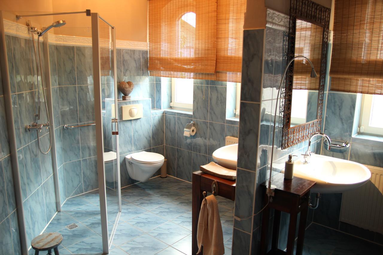 Double Room,640269723:JPEG