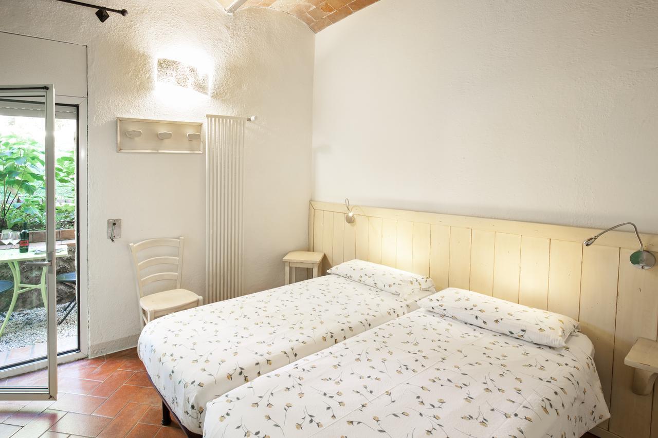 Budget Single Room,640298823:JPEG