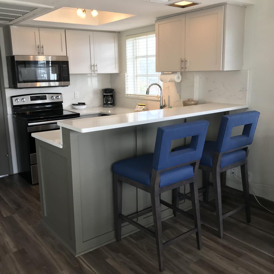 One-Bedroom Apartment,669271887:JPEG