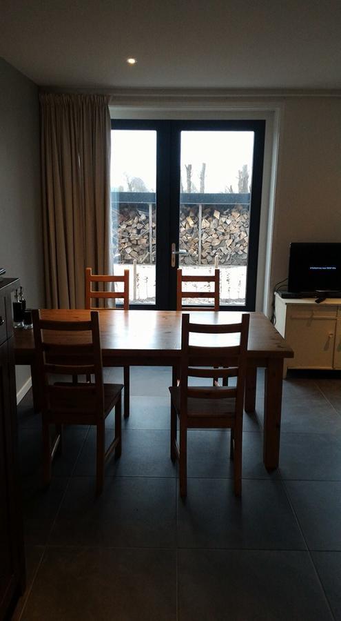 One-Bedroom Apartment,640359801:JPEG