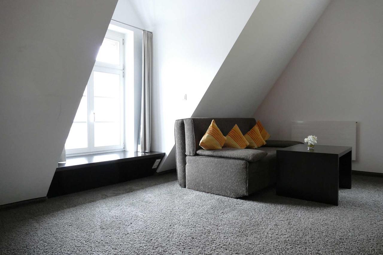 Maisonette,640438665:JPEG