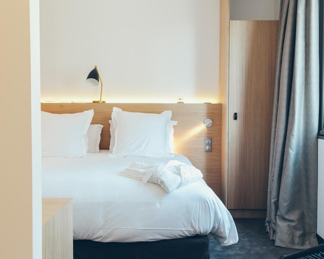 Deluxe Room,669369984:JPEG